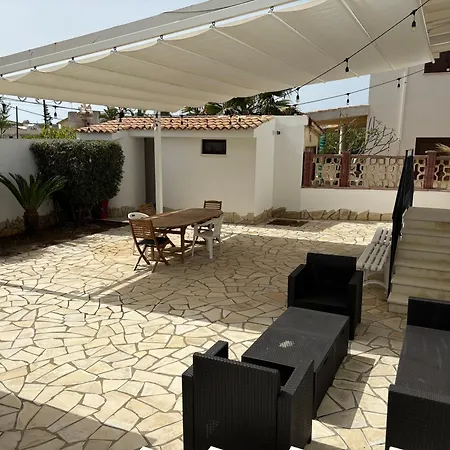 Holiday home 83 *
