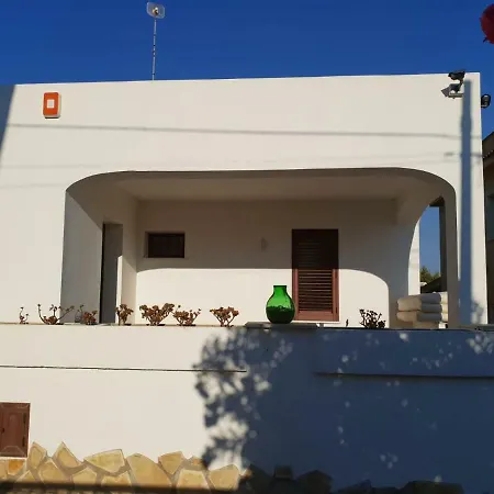 83 Holiday home