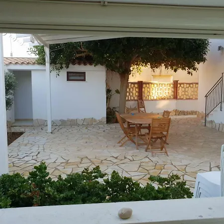 83 Holiday home Triscina
